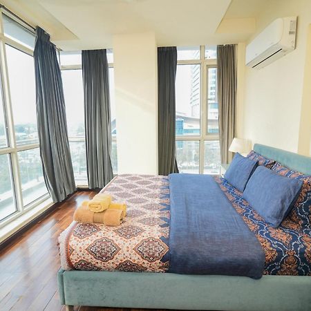 Cozy 2-Bedroom Apartment With King Beds, Balcony & Stunning Views At Elysium Islamabad Exterior photo